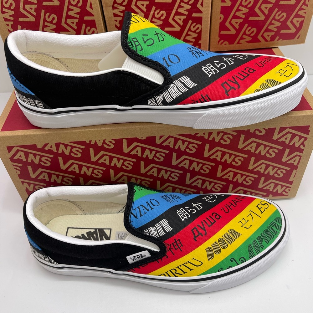 Vans WMNS Classic Slip-On (Vans Spirit)Multi/True White Sneakers 
VN0A4U38WK2 - Picture 4 of 16